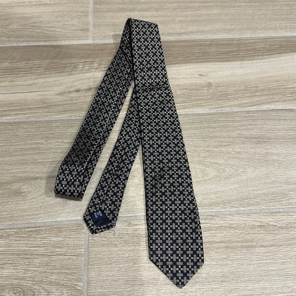 Ralph Lauren Polo vintage tie made by hand 100% silk geometric design